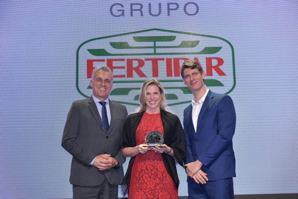 Em 2025, mais uma vez, a Fertipar se destacou no agronegócio brasileiro como uma das grandes forças do setor. Celebramos a conquista da primeira colocação entre os líderes do segmento de fertilizantes, alcançando pela 7ª vez o topo do Ranking Melhores do Agronegócio da Globo Rural.